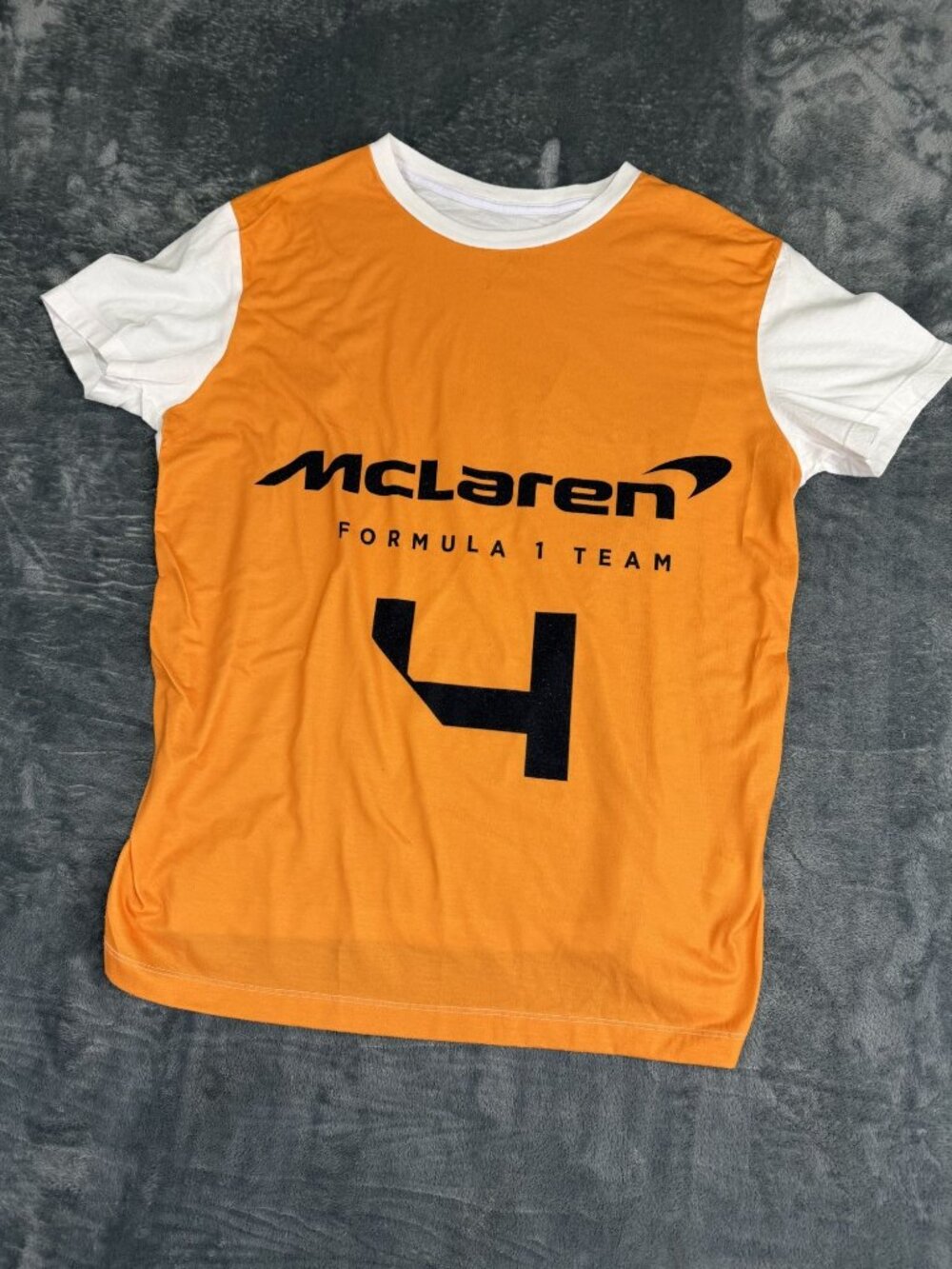McLaren Formula 1 Team Orange & White T-Shirt Size M